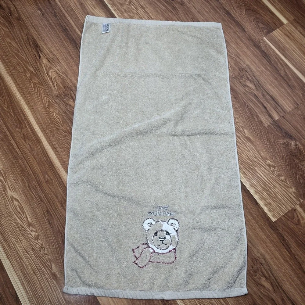 Bathworks Beary Warm Wishes Towel Bear Preppy Plaid‎ Holiday 39x23 Embroidered